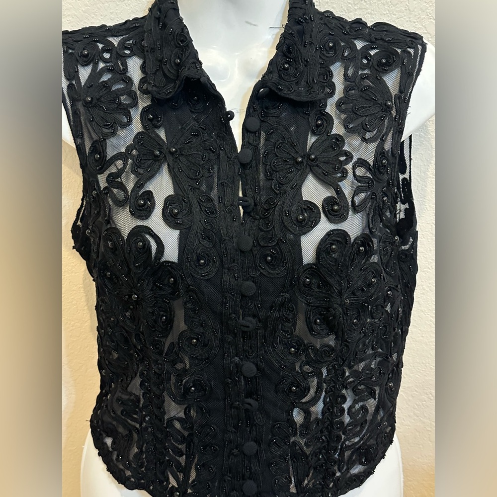 Cache Black Sleeveless Button Down embellished with beaded embroidery - Picture 2 of 9